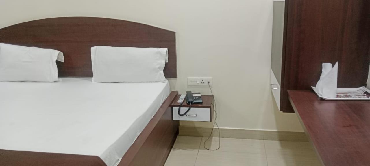Hotel Annapurna Guntūr Екстериор снимка